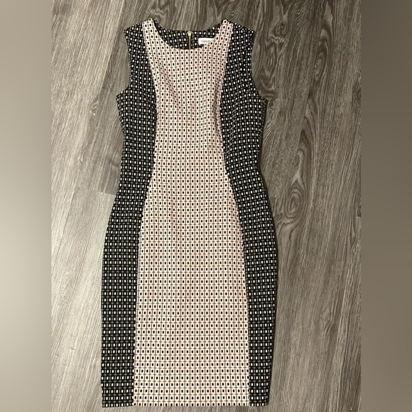 Calvin Klein - Picture 1 of 1